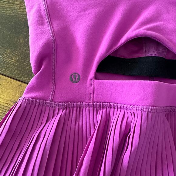 Lululemon City Tank Pleated Purple- Womens Size 6 - Peplum Style Flowy Ruffle - Picture 3 of 6